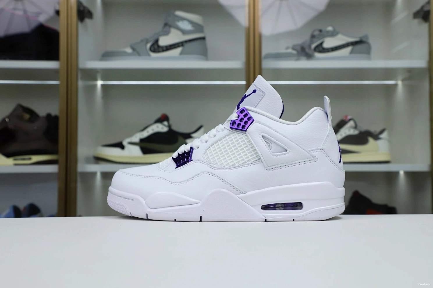 4 PURPLE AIR METALLIC JORDAN 0112